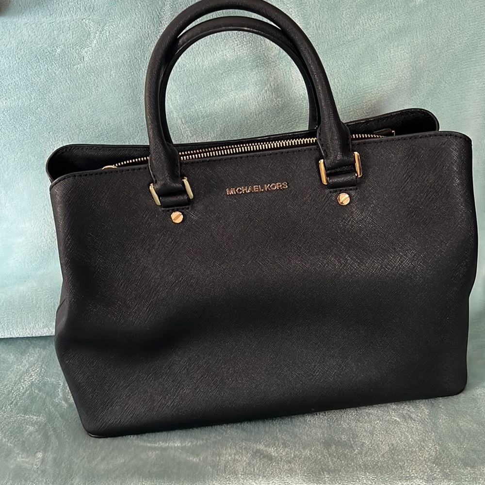 Savannah Medium Leather Satchel in Moss - Black